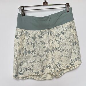 Athleta Trekkie North Short